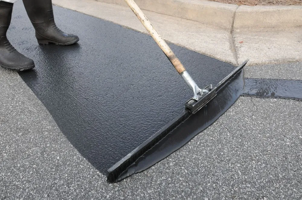 Selma TX asphalt patching & crack filling