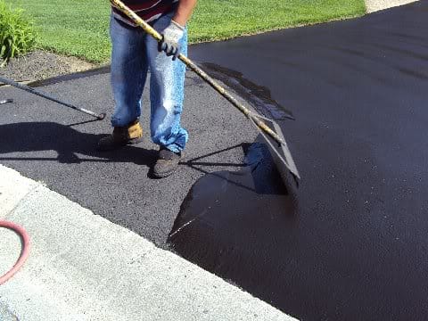 Selma TX asphalt seal coating